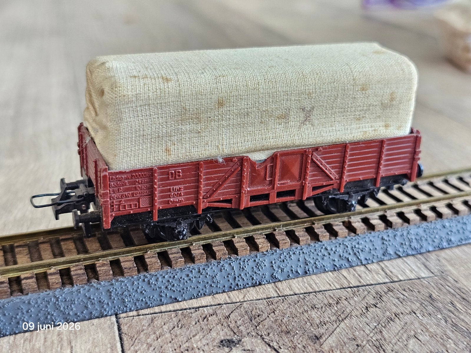 Modeltrein Ho trix-express wagon met stoffen huif, Ophalen of Verzenden, Gelijkstroom, Wagon, Trix