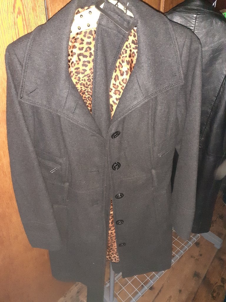damesjas, Ophalen of Verzenden, Zo goed als nieuw, Maat 38/40 (M), Zwart