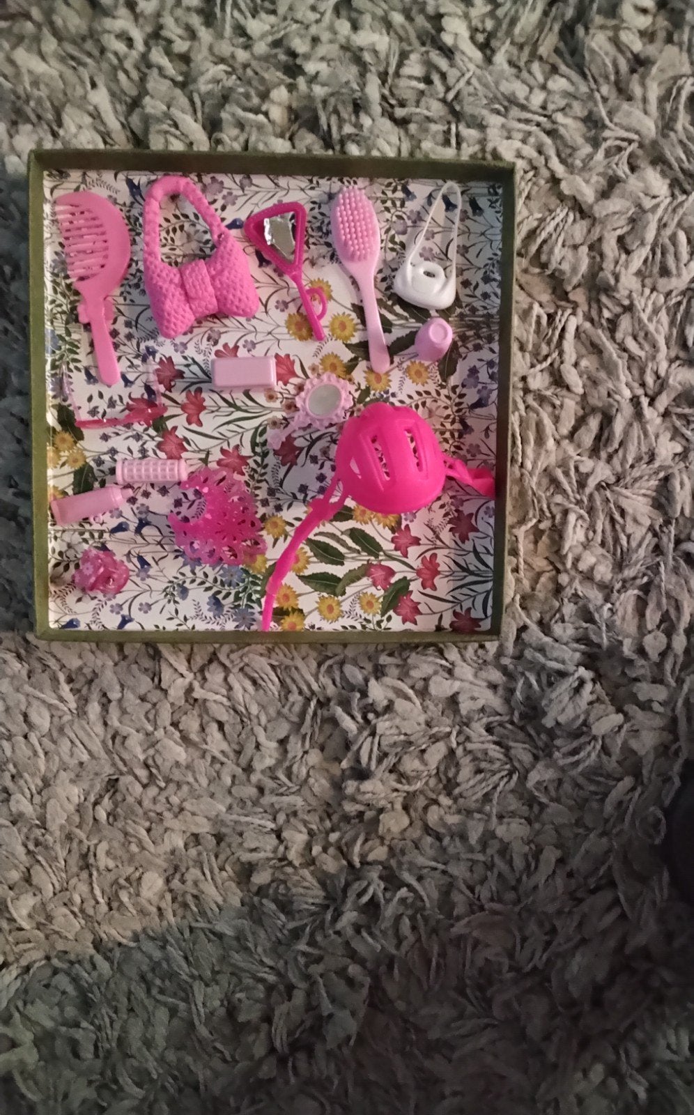 Barbie accessoires set - roze borstels, tassen, helm, Ophalen of Verzenden