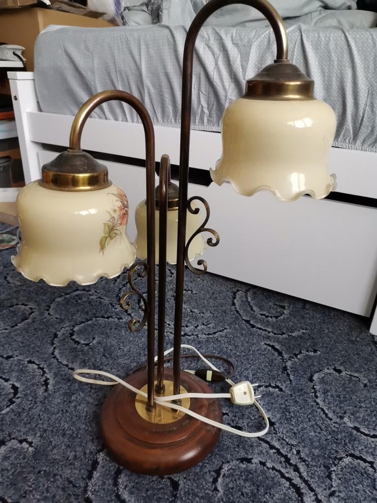 Lamp voor op tafel dressoir, Ophalen