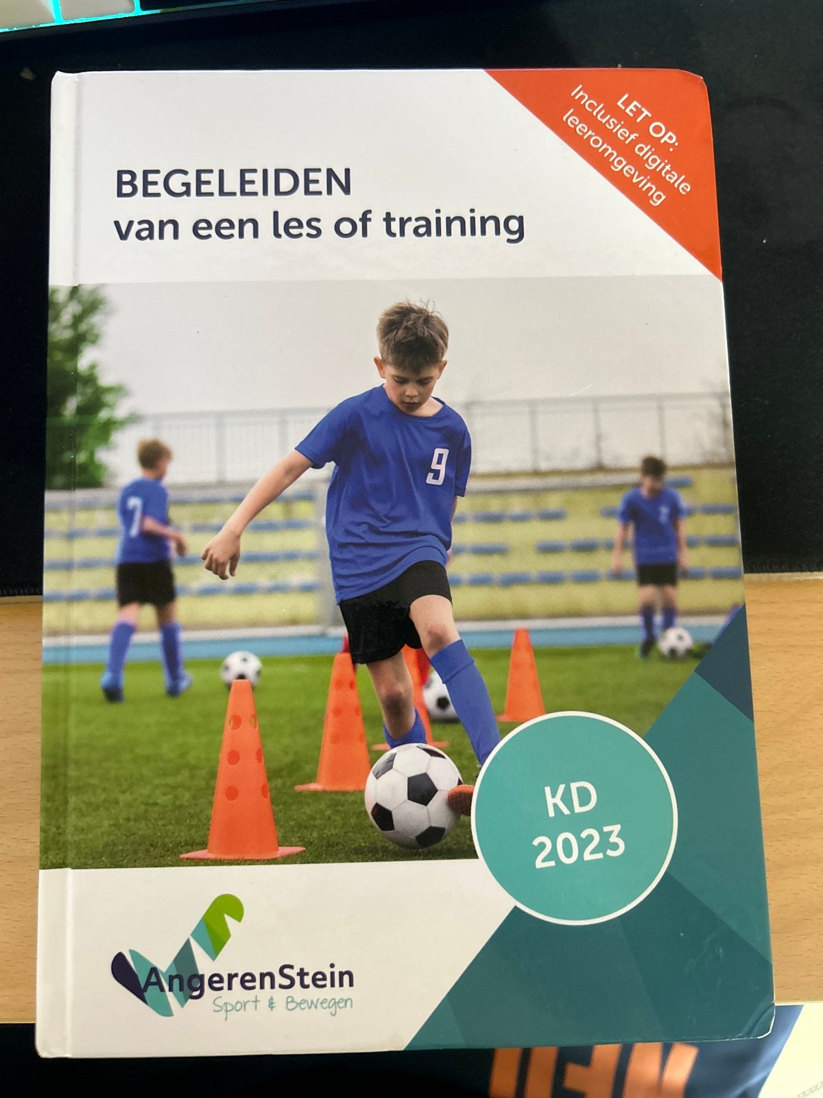 Boek Begeleiden van een les of training Summa Sport, Ophalen of Verzenden, Zo goed als nieuw, MBO