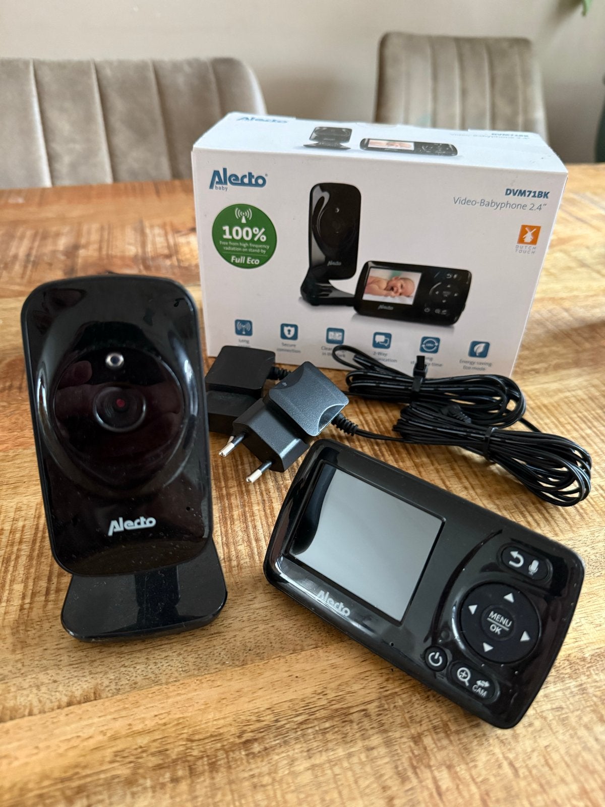 Alecto Baby DVM71BK Video Babyfoon 2.4" met Camera, Kinderen en Baby's, Ophalen of Verzenden, Zo goed als nieuw, 250 meter of meer