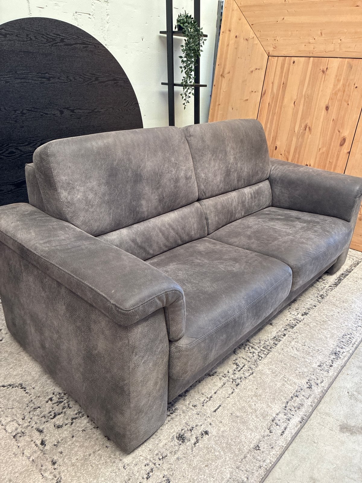 Comfortabele tweepersoonsbank - Grijs, Gebruikt, Geen, 150 tot 200 cm, Tweepersoons