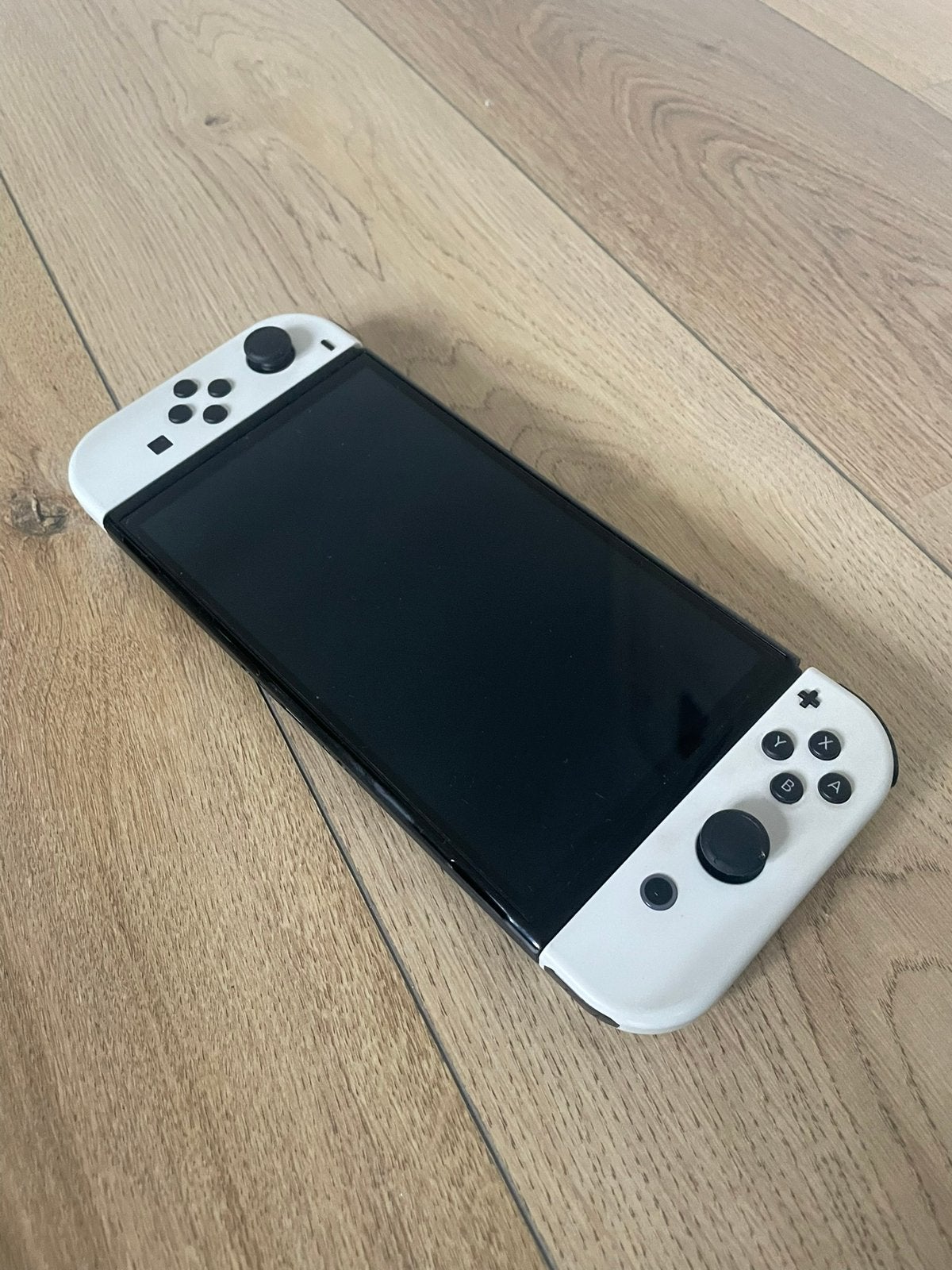 Nintendo switch oled met accessoires, Ophalen, Zo goed als nieuw, Met 1 controller, Switch OLED