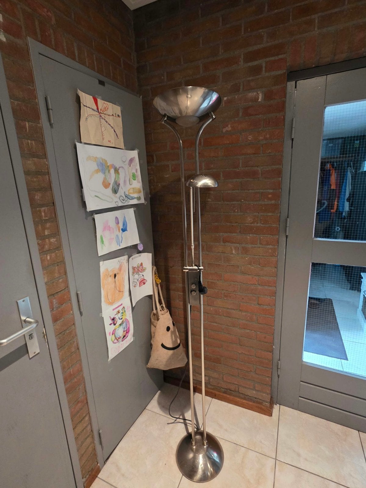 Staande lamp met leeslampje - goede staat - 185 cm hoog, Ophalen, Gebruikt, Overige fittingen, Metaal