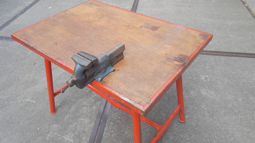 RIDGID 1400 inklapbare werktafel, Doe-het-zelf en Verbouw, Werkbanken, Ophalen, Zo goed als nieuw, Bankschroef
