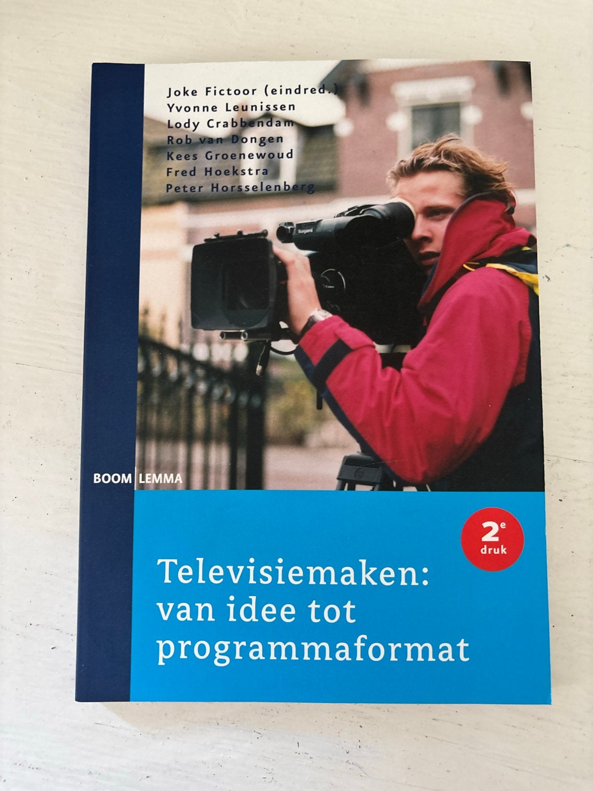 Televisiemaken: van idee tot programmaformat (2e druk), Boeken, Film, Tv en Media, Ophalen of Verzenden, Zo goed als nieuw, Vakgebied of Filmindustrie
