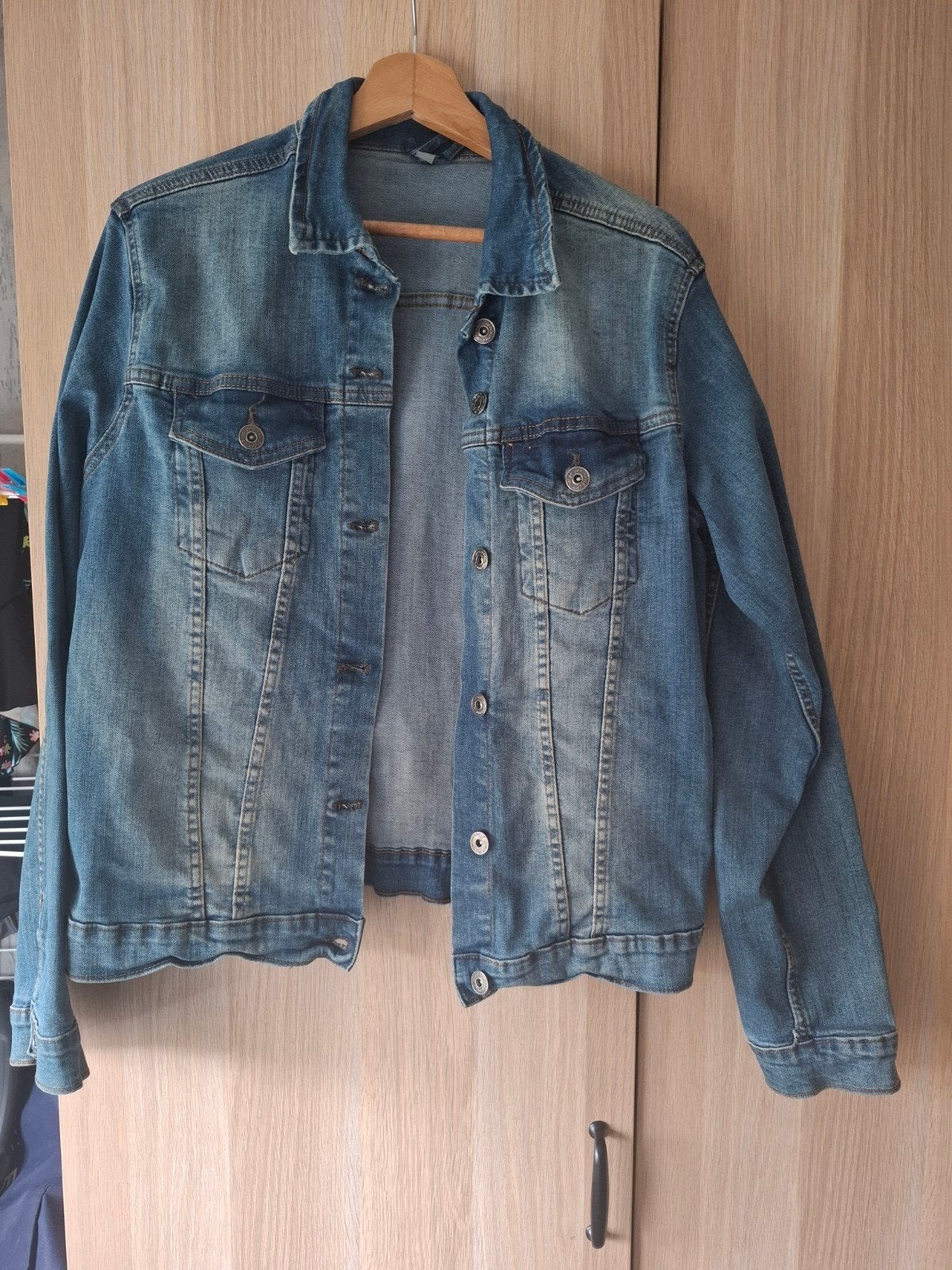 Nieuw spijkerjasje maat 42, Maat 42/44 (L), Nieuw, Ophalen of Verzenden, Primark