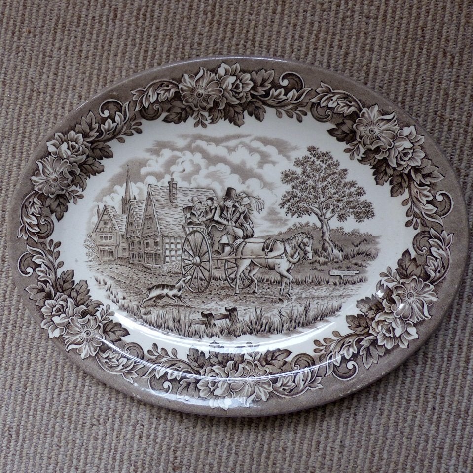 English Ironstone tableware Dickens series schaal, Huis en Inrichting, Gebruikt, Ophalen of Verzenden, Schaal of Schalen, Wedgwood