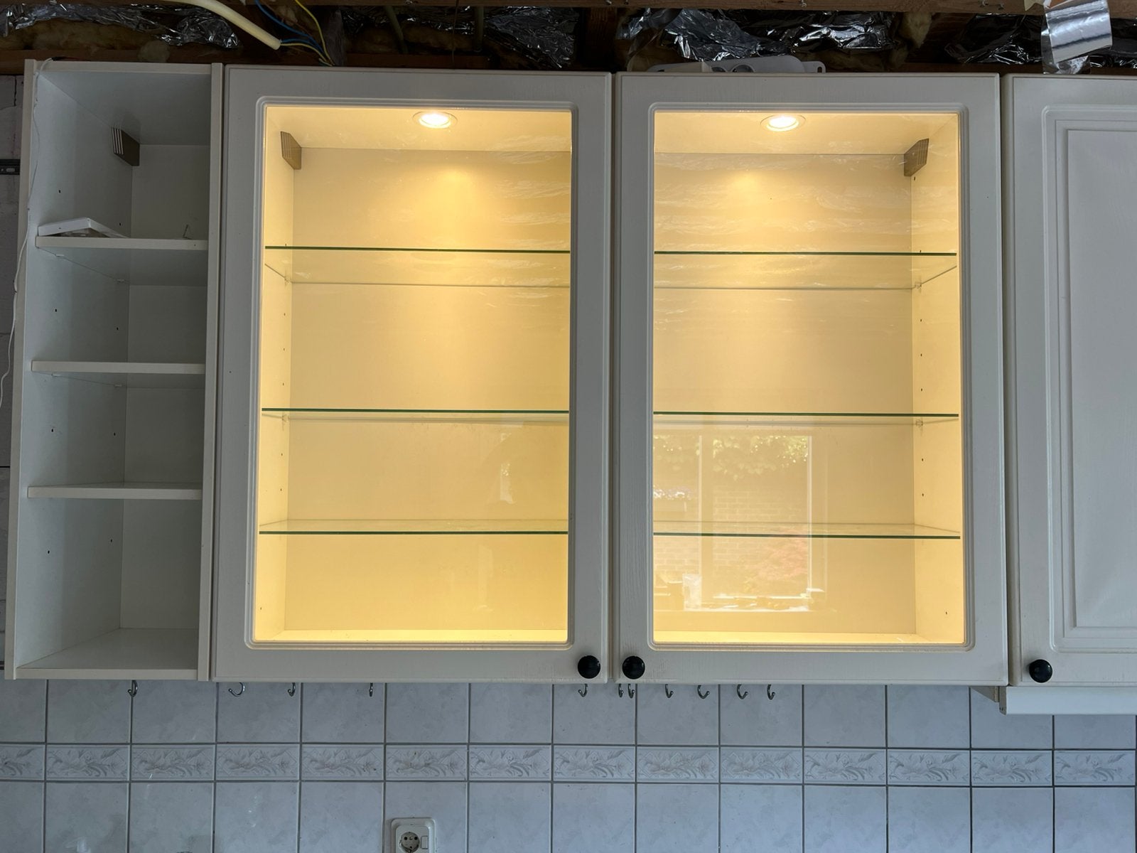 Glazen bovenkast keuken, Huis en Inrichting, Ophalen, Gebruikt, 100 tot 150 cm, Wit