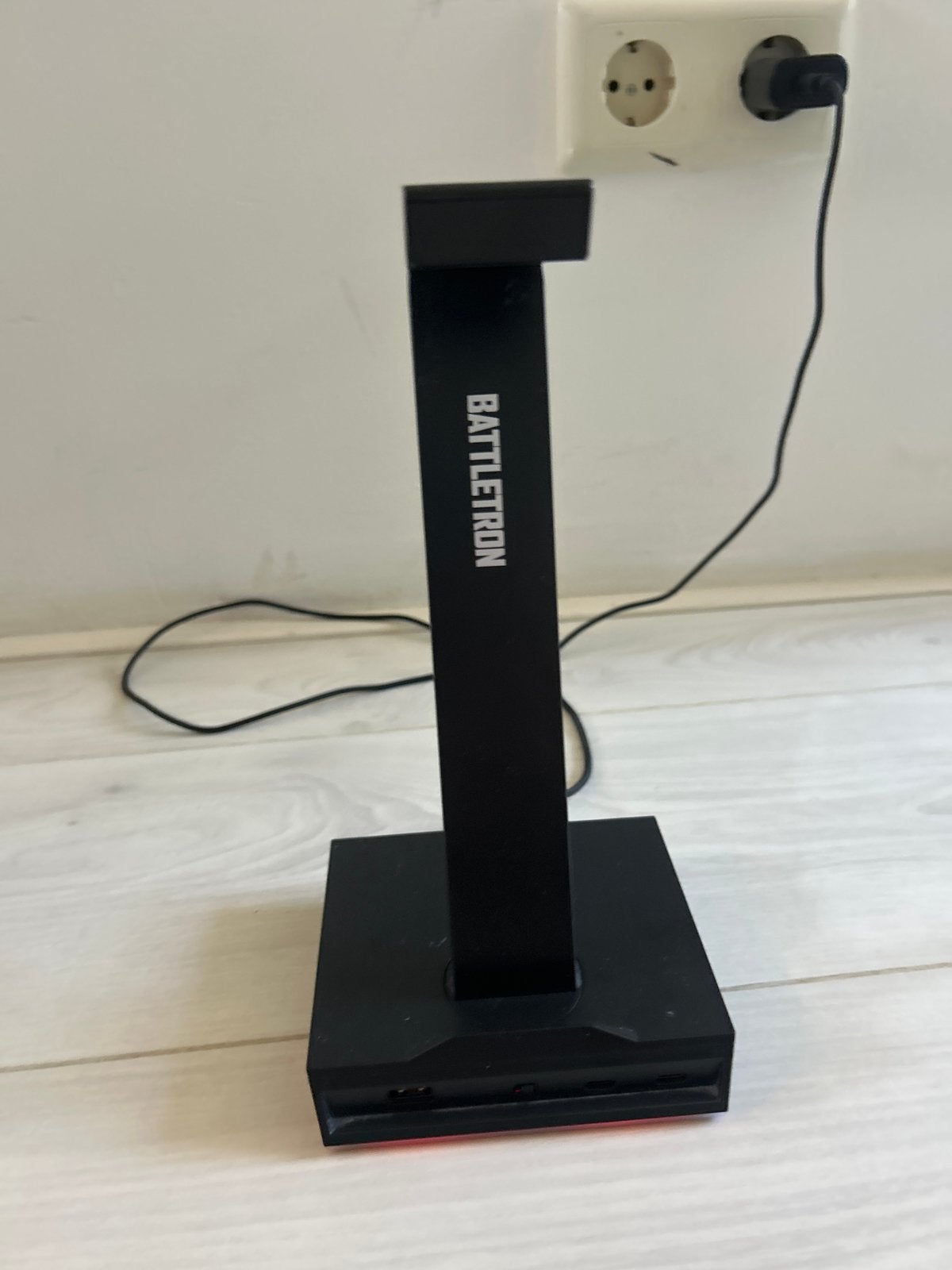 Battletron Headset Standaard met RGB en USB-poorten, Computers en Software, Overige Computers en Software, Zo goed als nieuw, Ophalen of Verzenden