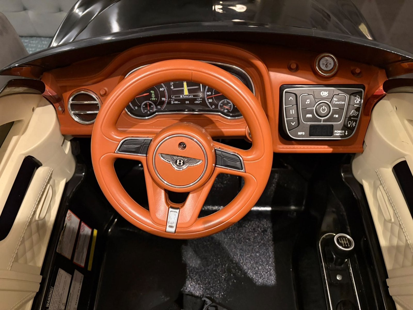 Bentley Auto, Zo goed als nieuw
