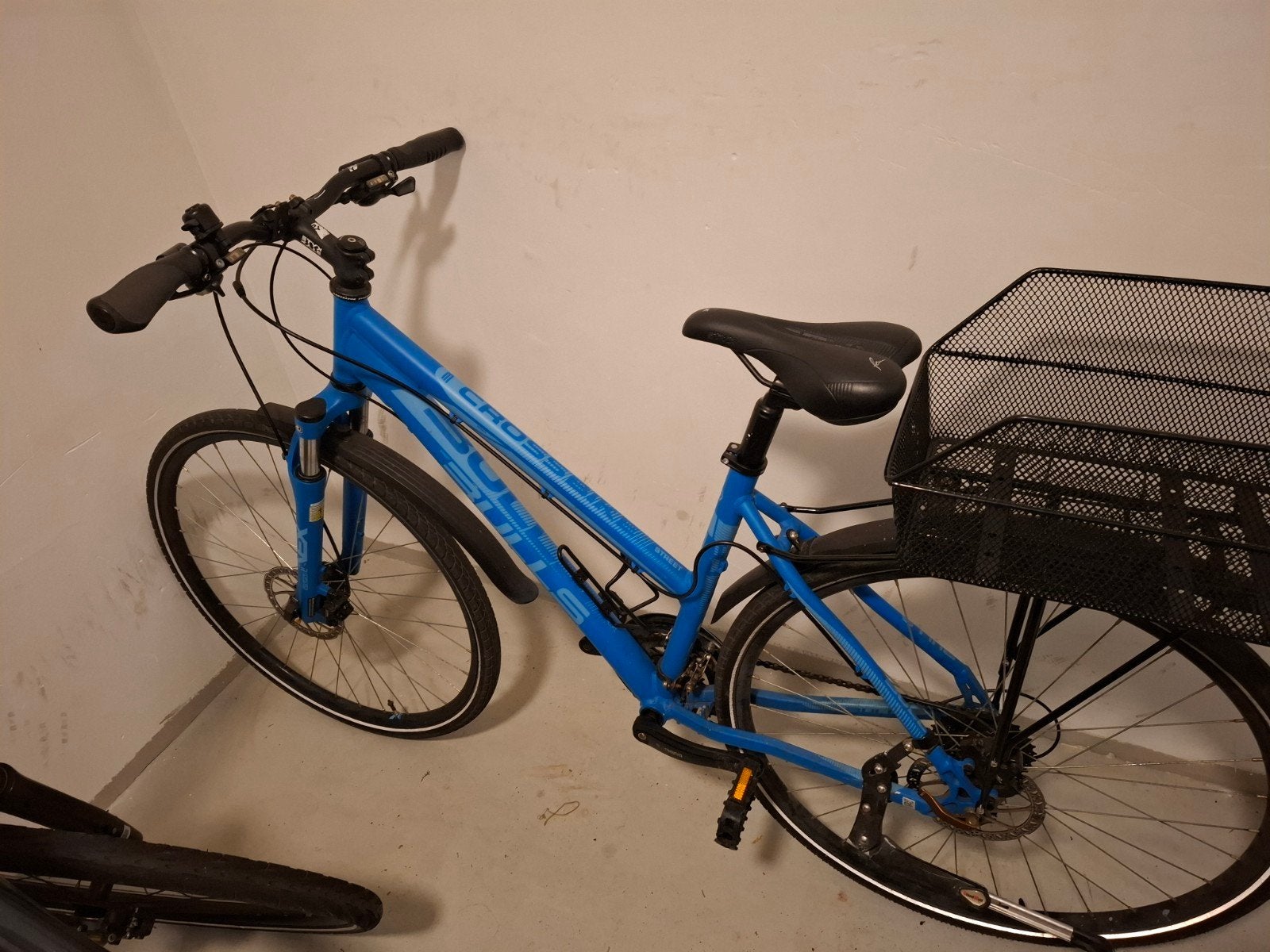 BULLS CrossBike Street 3 damesfiets 24 versnellingen maat 48, 28 inch, 47 tot 50 cm, Meer dan 20 versnellingen, Schijfrem