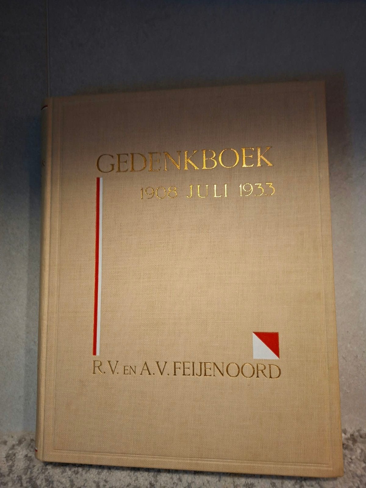 Feyenoord Gedenkboek 1908-1933 - 25 Jaar Historie, Ophalen, Gelezen