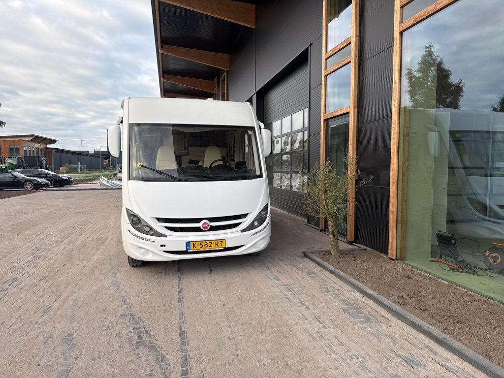 Foto 6 van Bürstner Viseo 690 I bj 2014 lengte bedden vakantie