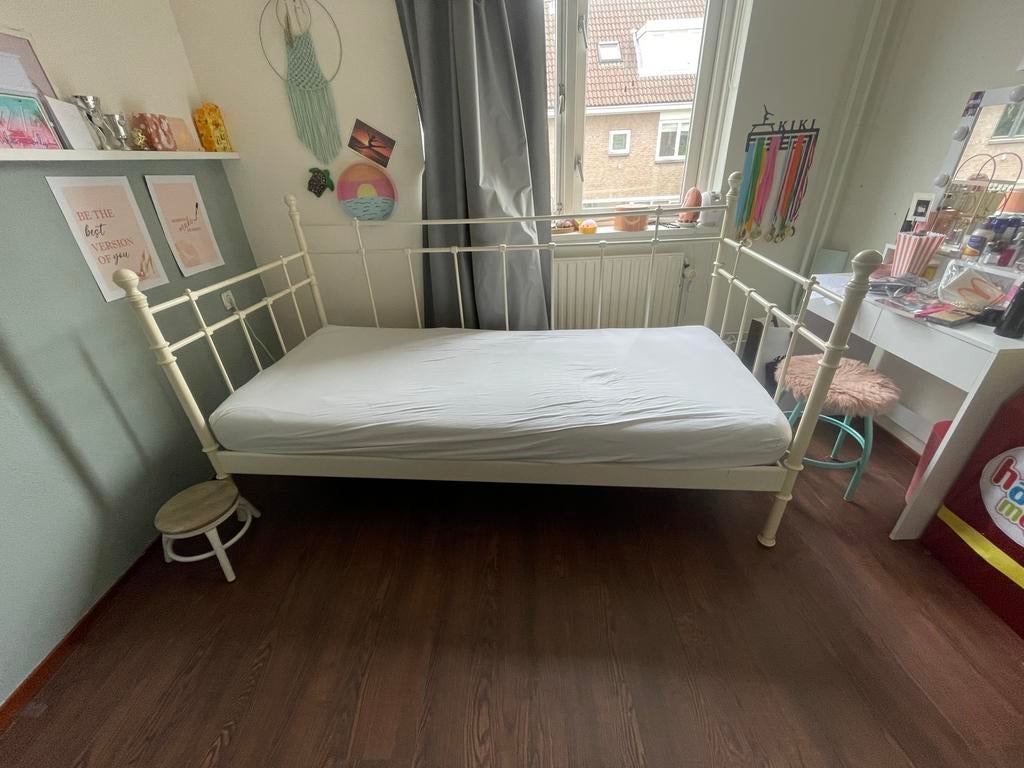 Wit metalen bed met spijlen - Eenpersoons, Ophalen, Gebruikt, 90 cm, Eenpersoons
