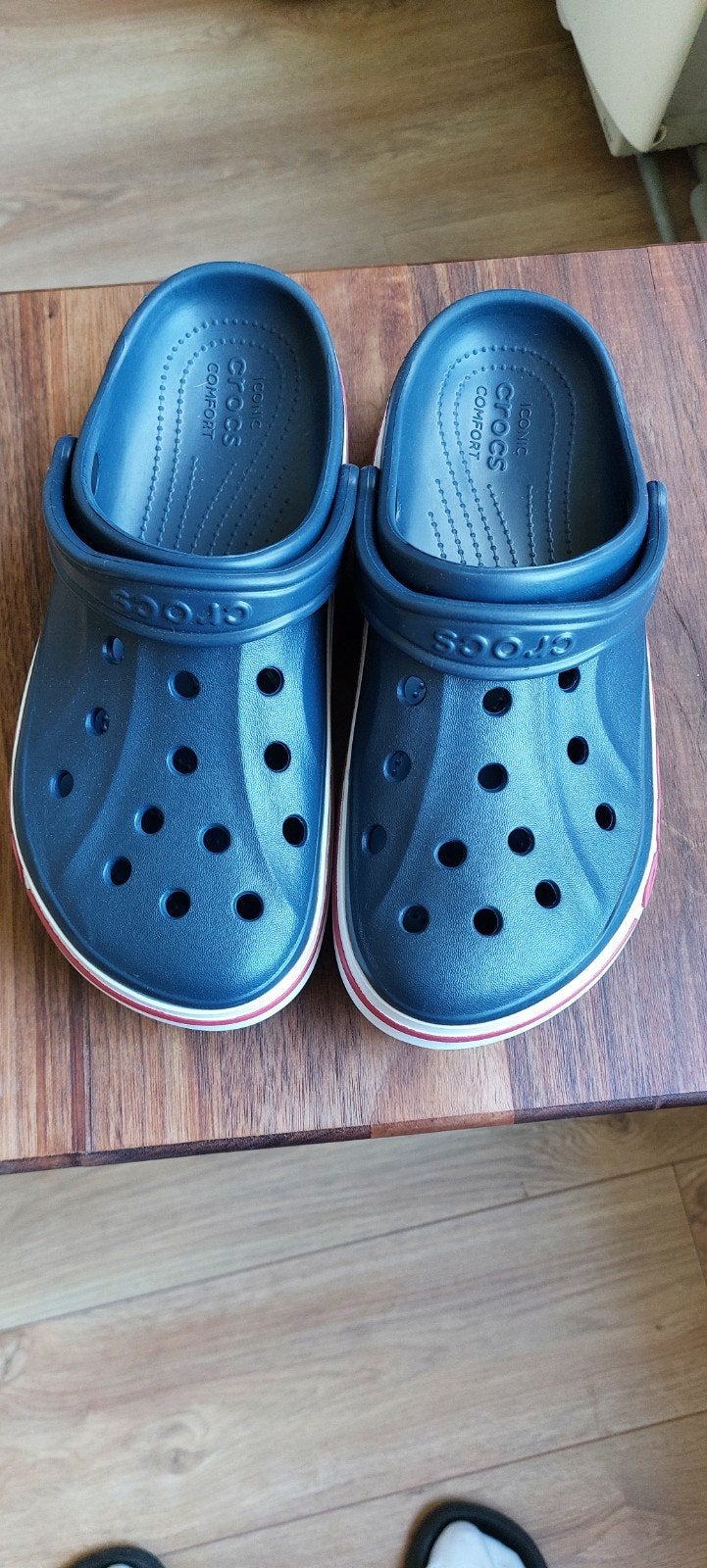 Donkerblauwe Crocs maat 41/42, Kleding | Heren, Schoenen, Ophalen of Verzenden, Nieuw, Blauw
