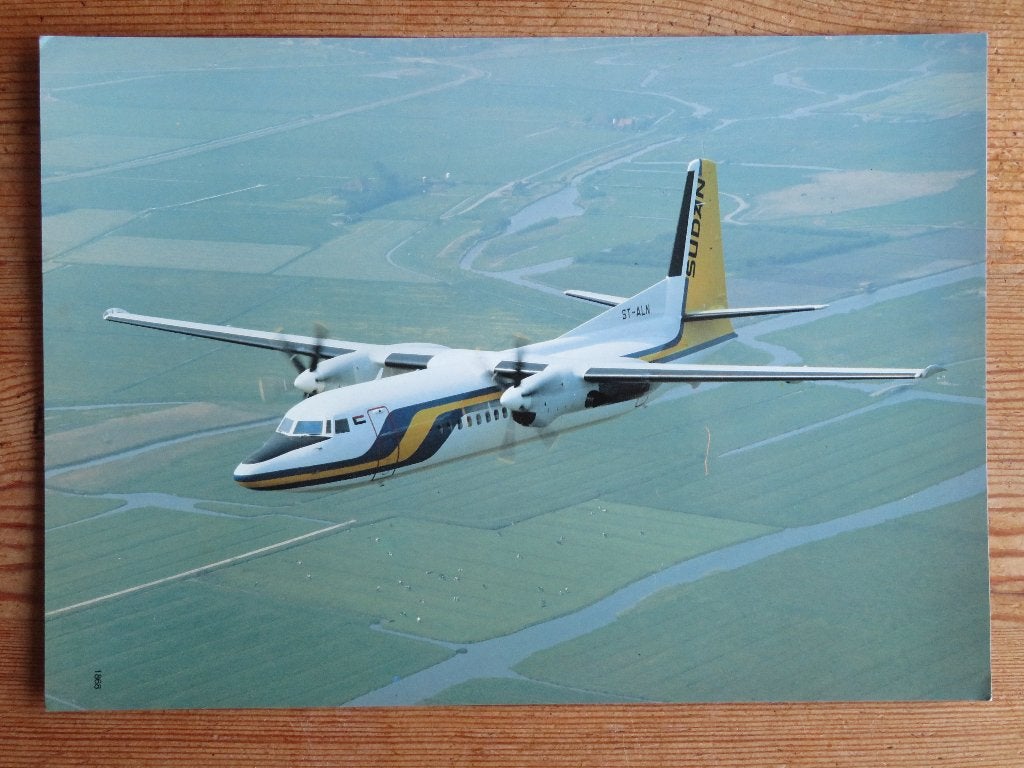 Grote foto: Fokker 50 vliegtuig ST - ALN Sudan Airways, Ophalen of Verzenden, Voor 1940, Overige onderwerpen