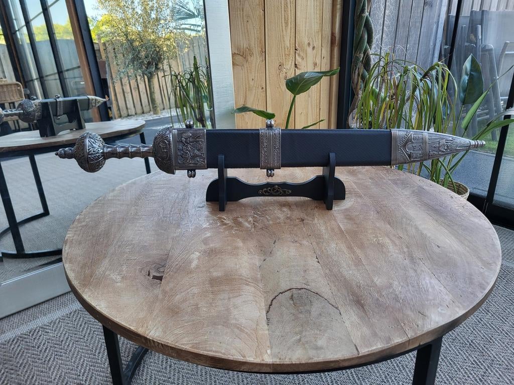 Decoratief Romeins gladius zwaard met schede + standaard (80, Zwart, Nike, Ophalen of Verzenden, Zo goed als nieuw