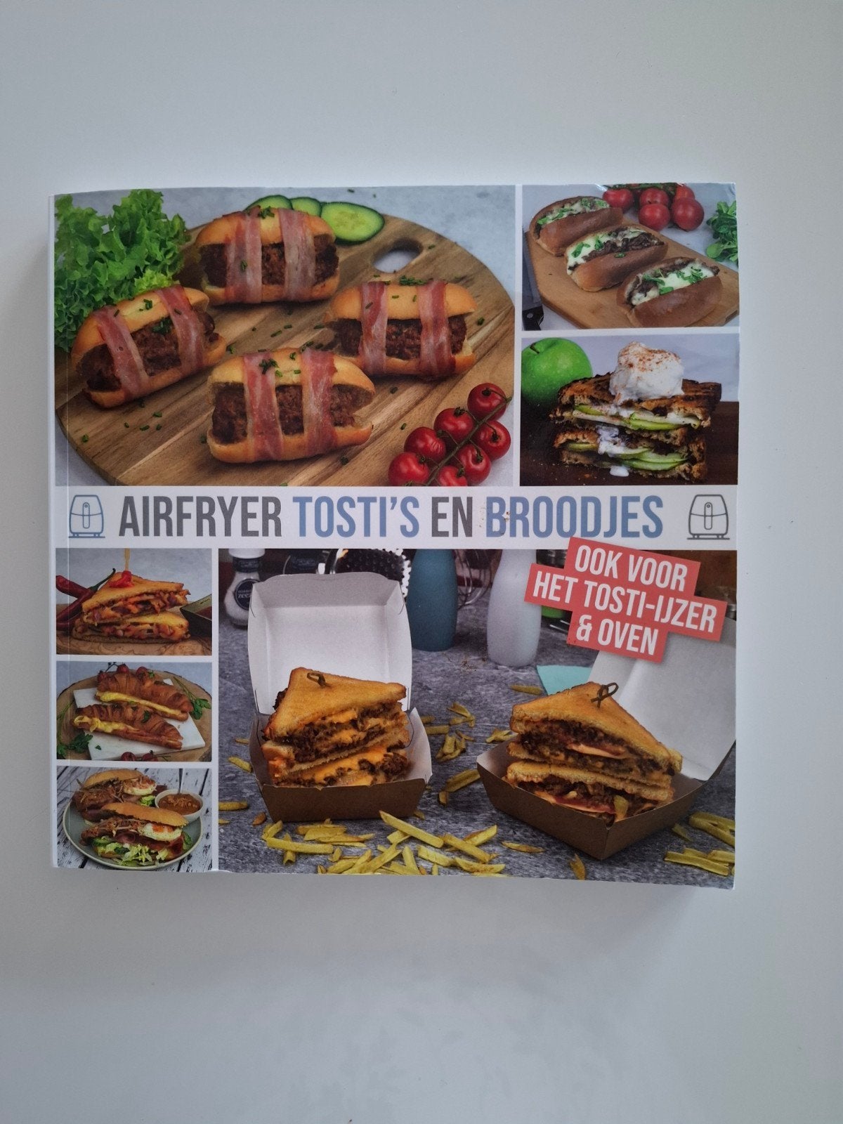 Airfryer Tosti's en Broodjes Kookboek, Boeken, Onbekend, Overige typen, Ophalen of Verzenden, Zo goed als nieuw