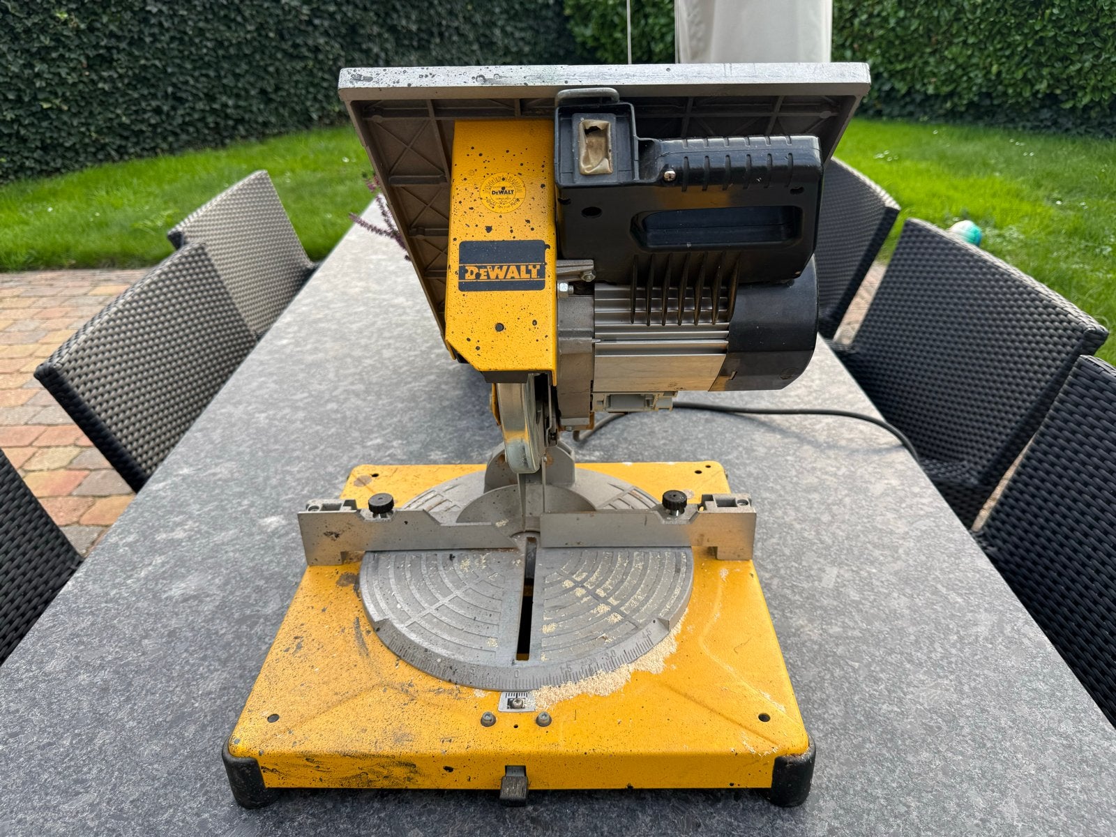 DeWalt DW710 Afkort-, Tafel- en Verstekzaag, Ophalen, Gebruikt, 70 mm of meer, Afkortzaag