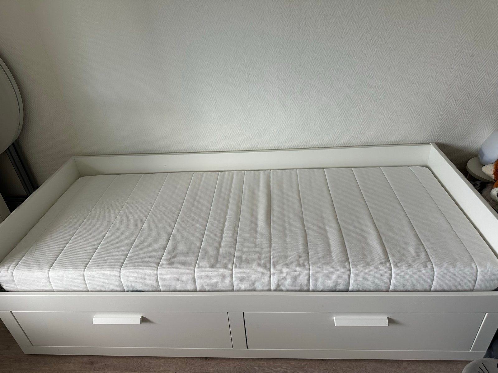 IKEA Brimnes eenpersoonsbed 90x200 cm met lades, Huis en Inrichting, Slaapkamer | Bedden, Ophalen, Gebruikt, 90 cm, Eenpersoons