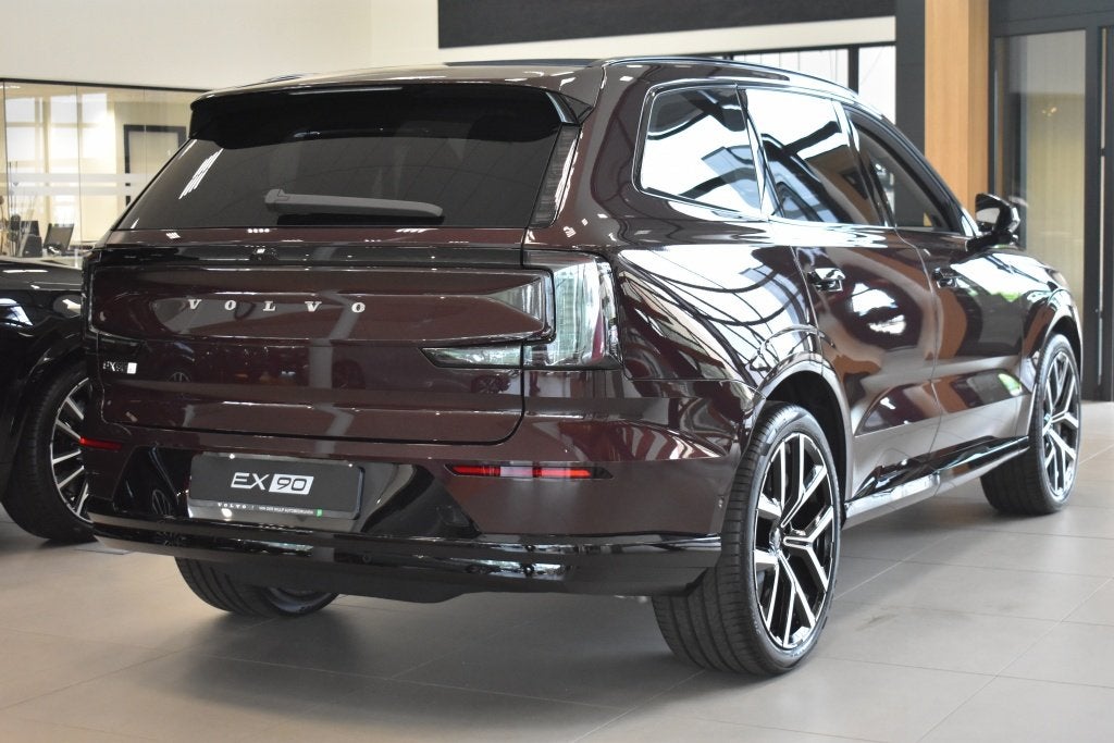 Volvo EX90 Ultra Twin Performance AWD 106kWh/680PK | 360 | L, 0 cilinders, 7 stoelen, 2765 kg, 681 pk