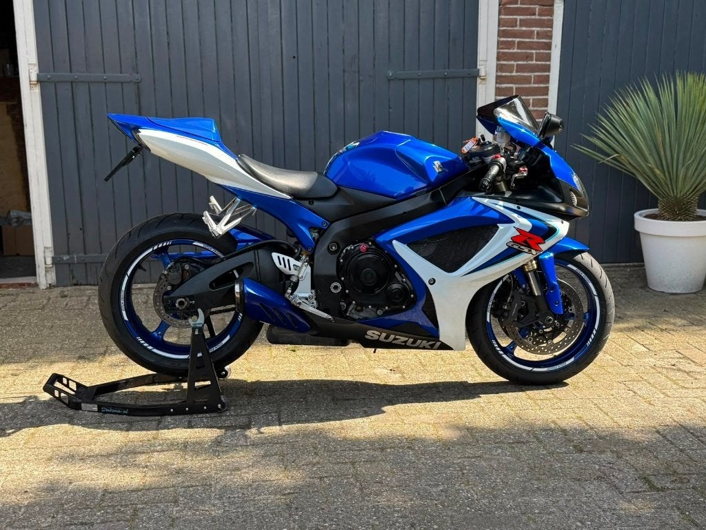 Suzuki GSX-R 600 K6 / GSXR600 – 2006 – 46.049 km, 4 cilinders, Motorrijbewijs A, Super Sport, Meer dan 35 kW