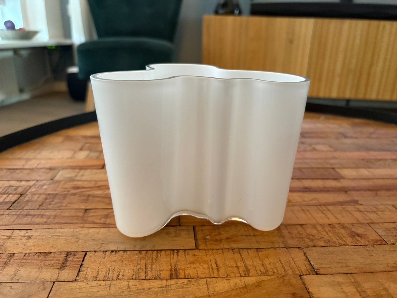 Iittala Aalto wit vaas 12 cm hoog, Ophalen, Zo goed als nieuw, Wit
