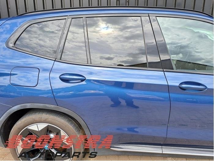 Portier 4Deurs rechts-achter van een BMW iX3 (IX3 20-) (C1M), Gebruikt, -, Deur, -