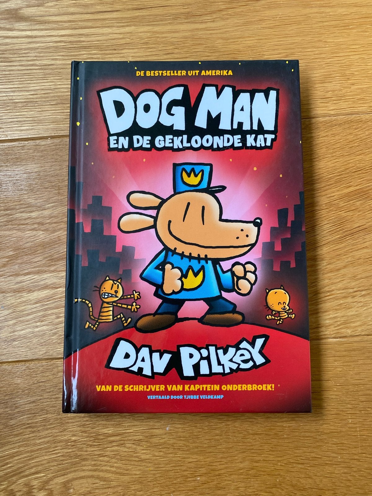 Dog Man en de Gekloonde Kat - Dav Pilkey, Ophalen of Verzenden, Zo goed als nieuw, Fictie