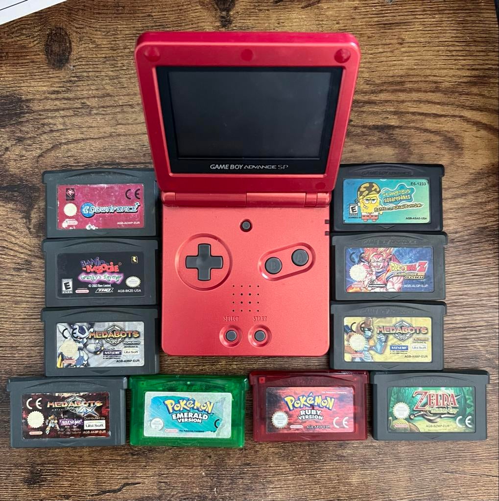 Gameboy Advance SP met spellen en lader, Ophalen, Gebruikt, Overige genres, 1 speler