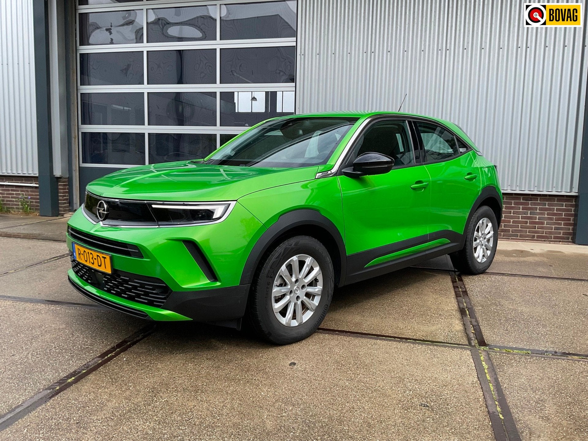 Opel Mokka Electric 50 kWh 3 fase 11kw lader, Parkeersensor, Zwart, Mokka-e, 1498 kg