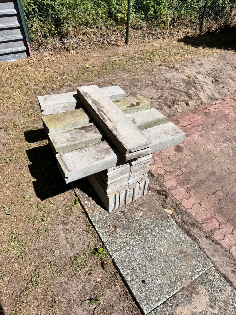 Opsluitbanden / Stoepranden, Tuin en Terras, Tegels en Klinkers, Ophalen, Overige typen, Zo goed als nieuw, Minder dan 5 m²