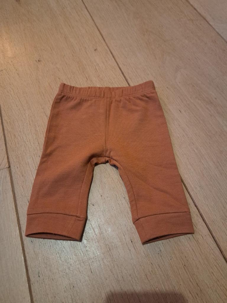 Hema broekje 44, Kinderen en Baby's, Babykleding | Baby-kledingpakketten, Ophalen of Verzenden, Zo goed als nieuw