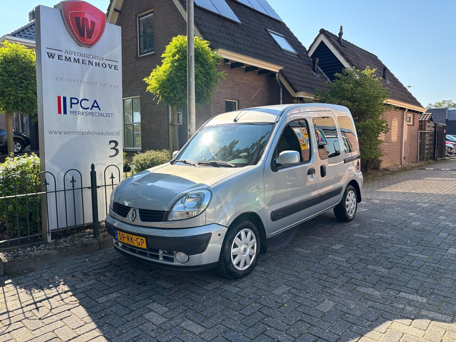 Renault Kangoo 1.6-16V Privilège Mindervalide Auto Rolstoel, 12 maanden, Stof, 4 cilinders, 49 €/maand