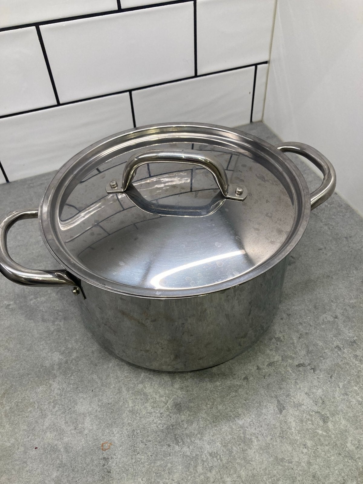 IKEA Kookpan met deksel, RVS, 22cm, 5L, Kookpan of Snelkookpan, Gebruikt, Inductieplaat, Ophalen of Verzenden
