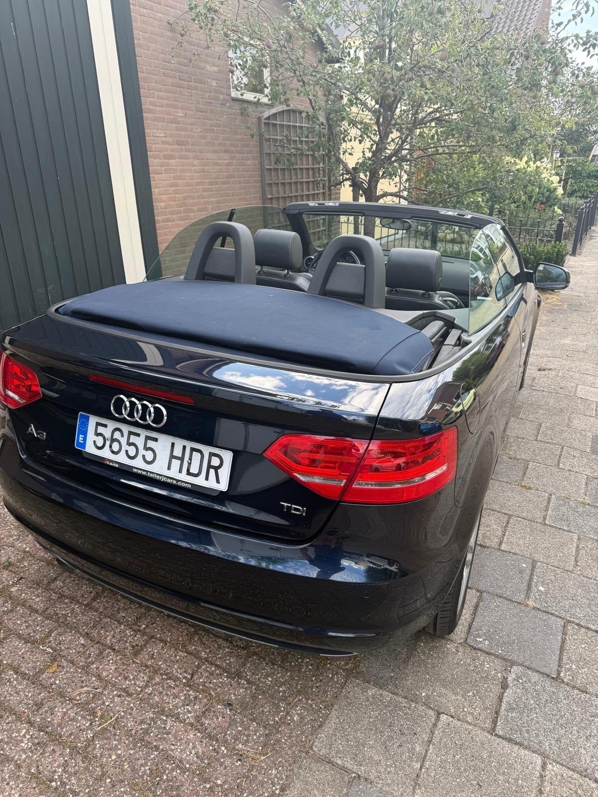 Foto 2 van Audi A3 carbiolet 2.0 TDI 140 pk S-tronic