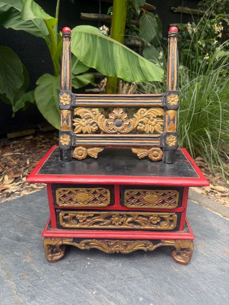 Altaar kistje bali Indonesie oud houtsnijwerk, Antiek en Kunst, Overige typen, Overige onderwerpen, Handgemaakt, Ophalen of Verzenden