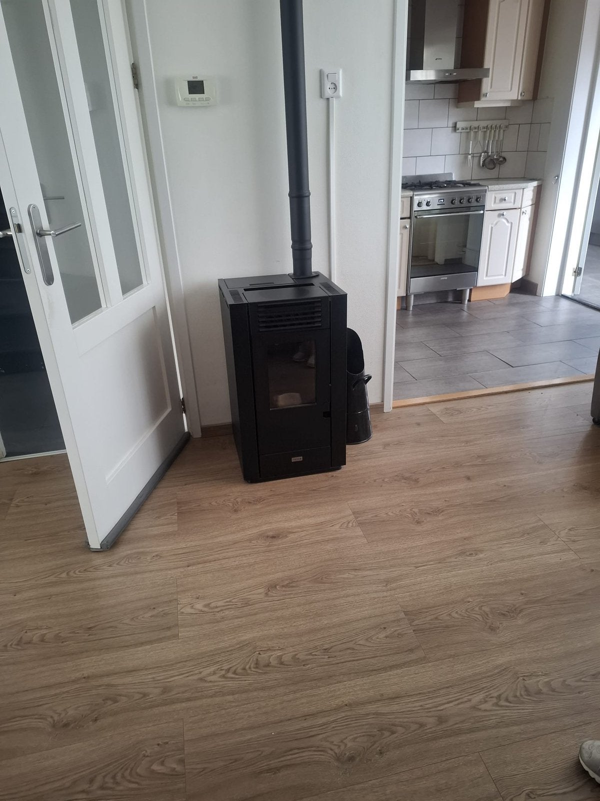 Te koop palletkachel, Ophalen, Zo goed als nieuw, Vrijstaande haard, Houthaard