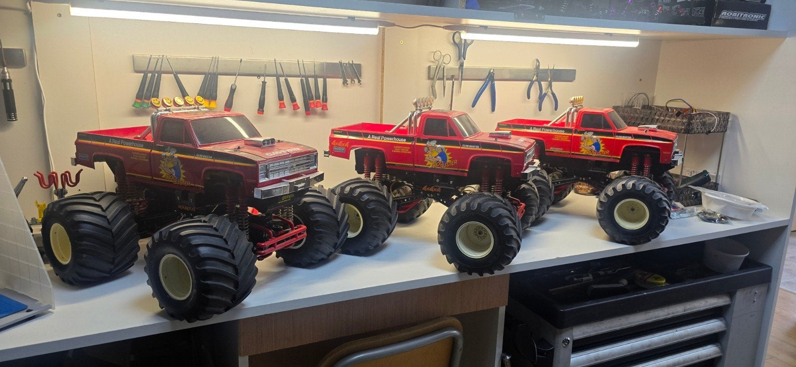 Tamiya Clod Buster RC Monster Truck 4stuks, Ophalen of Verzenden, Gebruikt, Schaal 1:10, Auto offroad