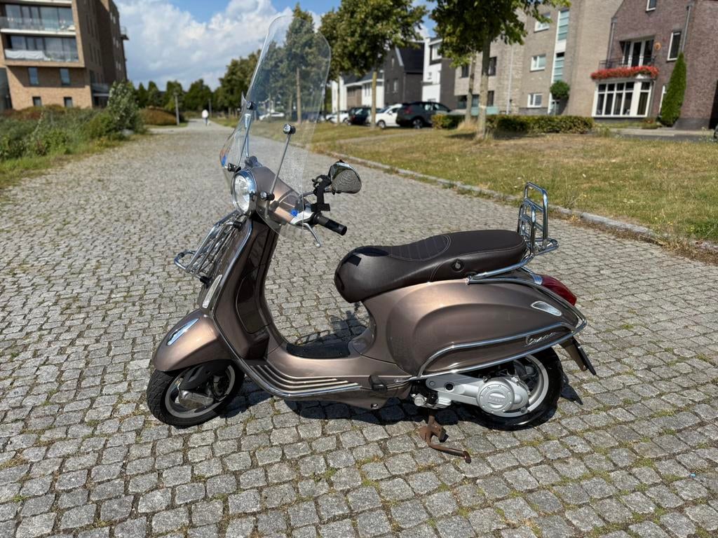 Vespa primavera touring, Ophalen, Overige modellen, Zo goed als nieuw, Benzine