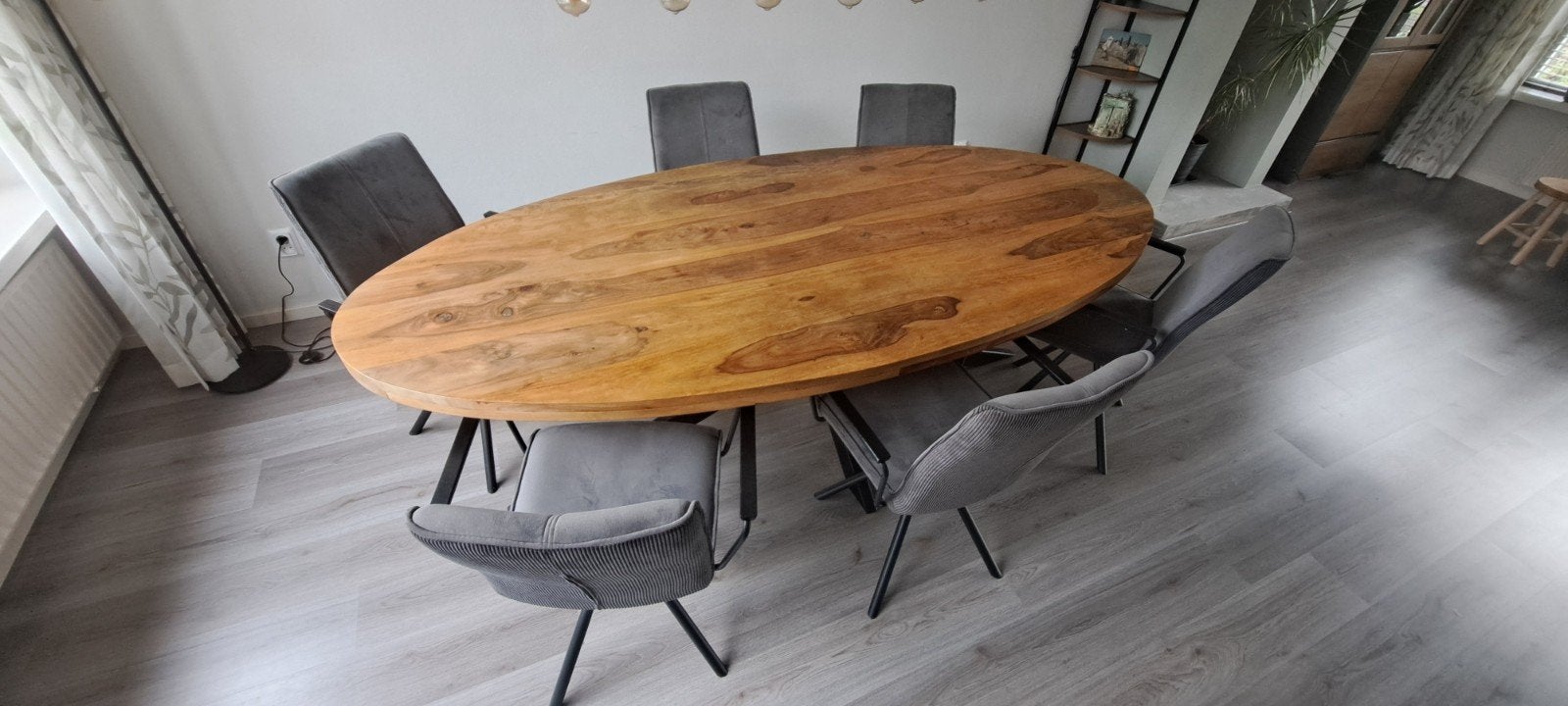 Eethoek met ovale tafel en 6 stoelen, Huis en Inrichting, Ophalen, Zo goed als nieuw