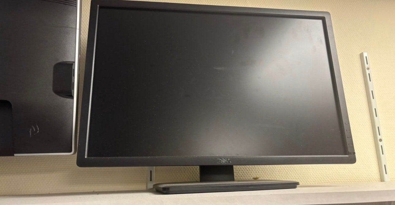 Dell Ultrasharp U2412M 24 inch monitoren, Computers en Software, Monitoren, Gebruikt, 60 Hz of minder, DisplayPort, In hoogte verstelbaar