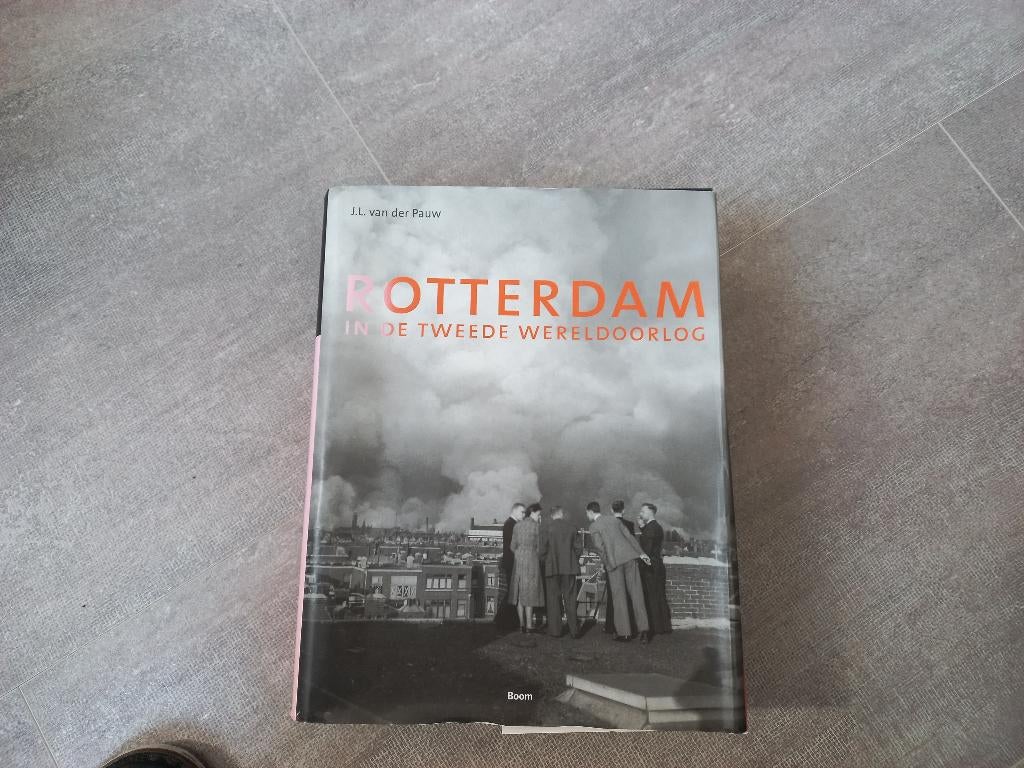 Boek Rotterdam wo2, Tweede Wereldoorlog, Ophalen of Verzenden, Zo goed als nieuw, Overige onderwerpen
