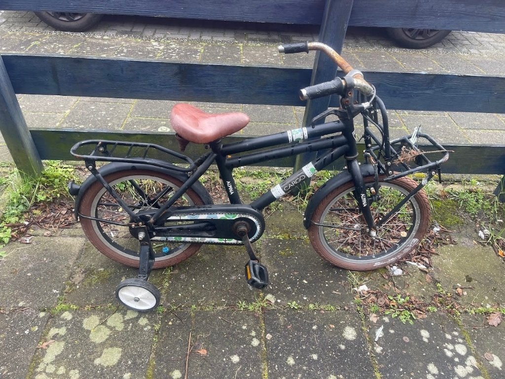 16" stoere zwarte ALPINA jongensfiets met zijwieltjes!, Ophalen, Gebruikt, Terugtraprem, 16 inch