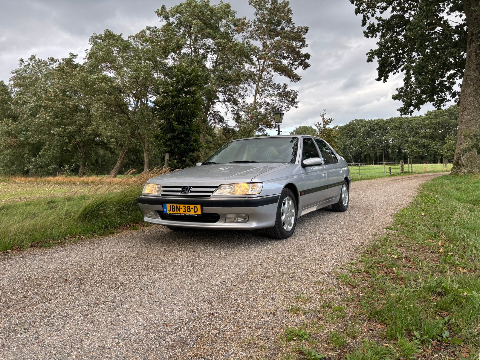 Peugeot 605 STti, Auto's, Voorwielaandrijving, Stof, 4 cilinders, 150 pk