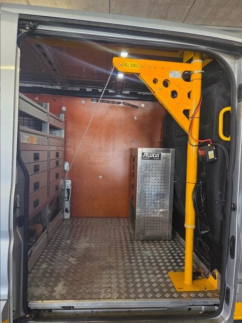 Zwenkkraan transit h2 + montage bracket €650, Ophalen, Info@laaiin, Zo goed als nieuw, Laaiin
