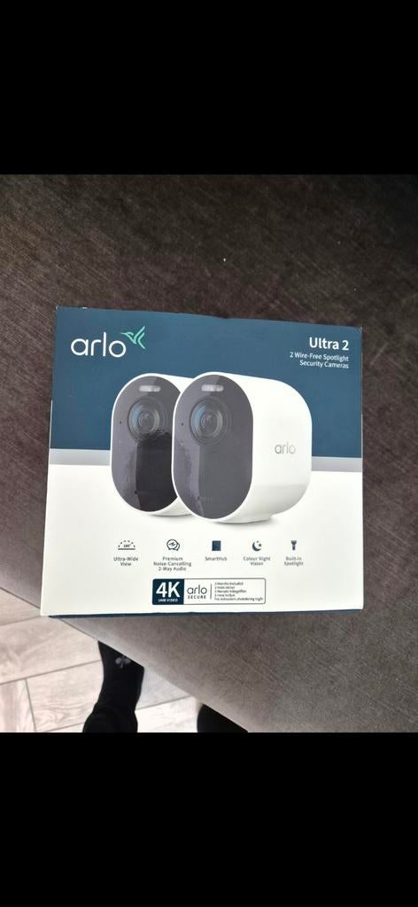 Arlo Ultra 2 Camera Set - Compleet & Draadloos 4K UHD, Ophalen of Verzenden, Zo goed als nieuw, Buitencamera