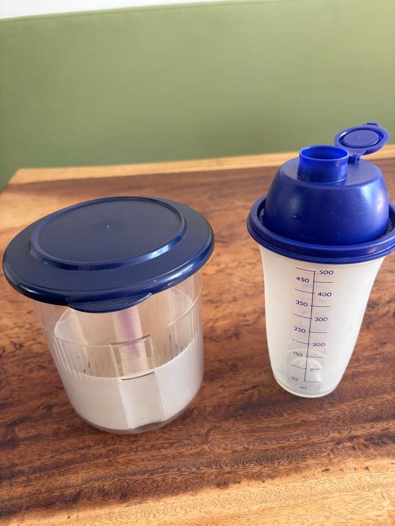 Tupperware Zuurpot en Slagroomshaker - Handig Keukenduo, Ophalen of Verzenden, Gebruikt, Blauw, Overige typen